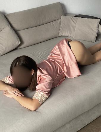 Алия Индивидуалка Санкт-Петербурга метро Петроградская +7(981)827-05-47
